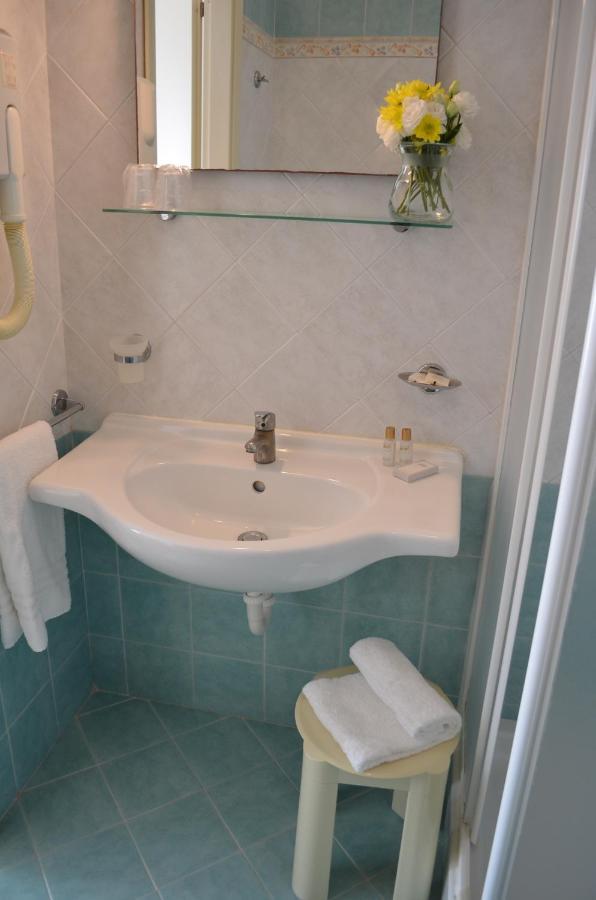 Hotel I Due Gabbiani Citr 9006 Marina dʼMarina dʼAndora Dış mekan fotoğraf