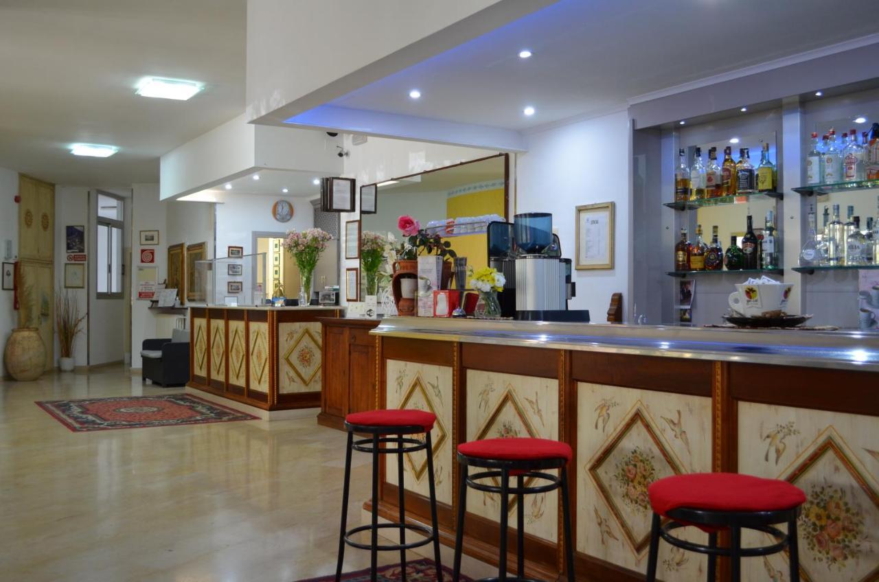 Hotel I Due Gabbiani Citr 9006 Marina dʼMarina dʼAndora Dış mekan fotoğraf
