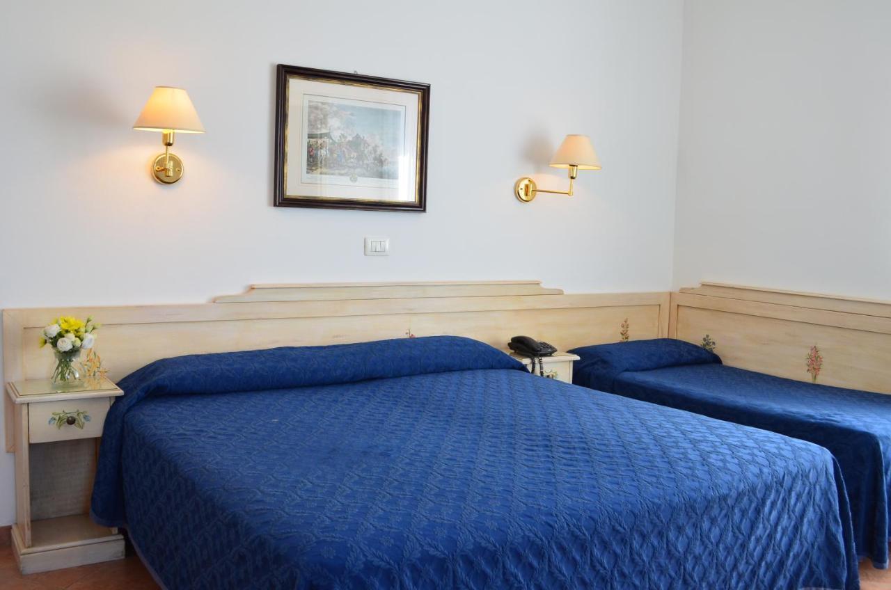 Hotel I Due Gabbiani Citr 9006 Marina dʼMarina dʼAndora Dış mekan fotoğraf