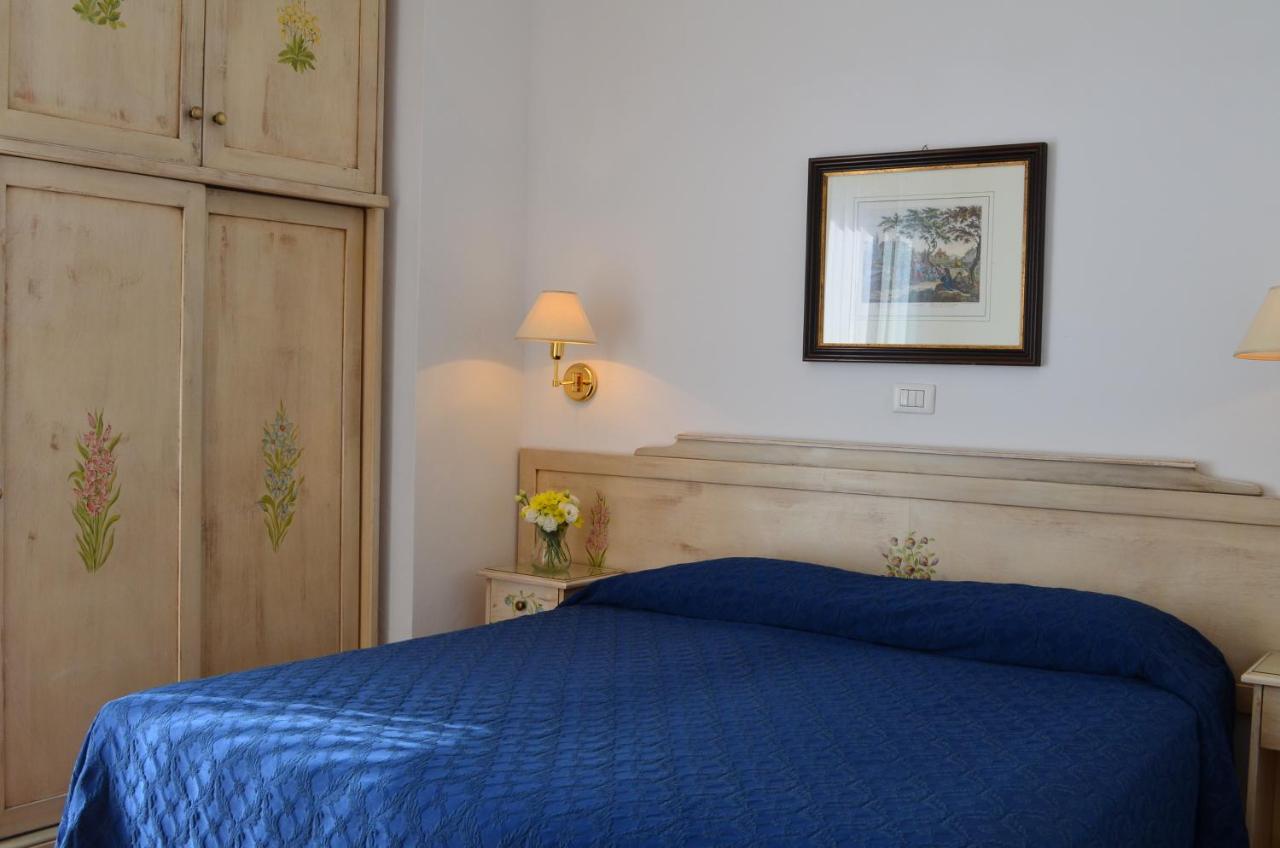 Hotel I Due Gabbiani Citr 9006 Marina dʼMarina dʼAndora Dış mekan fotoğraf
